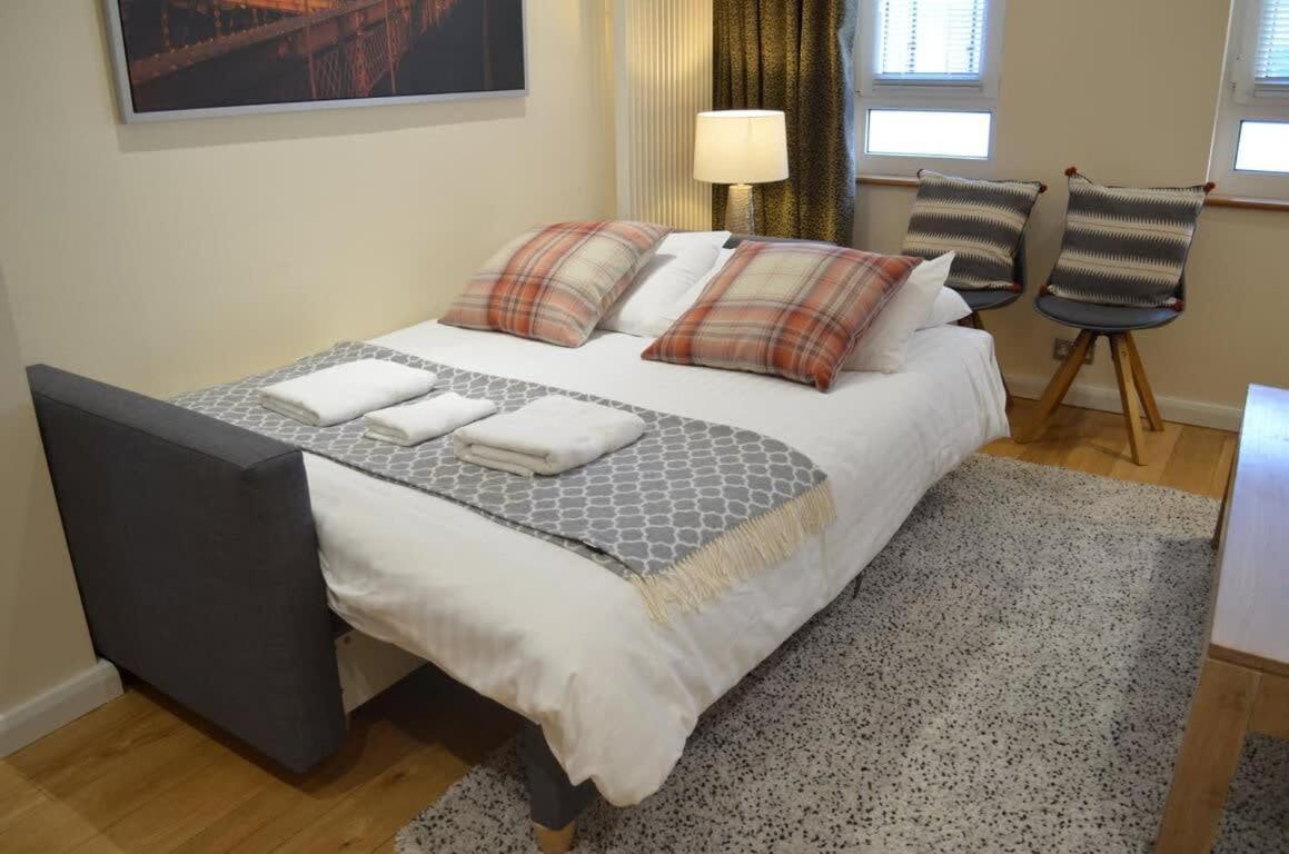 Tower Bridge 2Br Apartment For 6 With Terrace Лондон Экстерьер фото