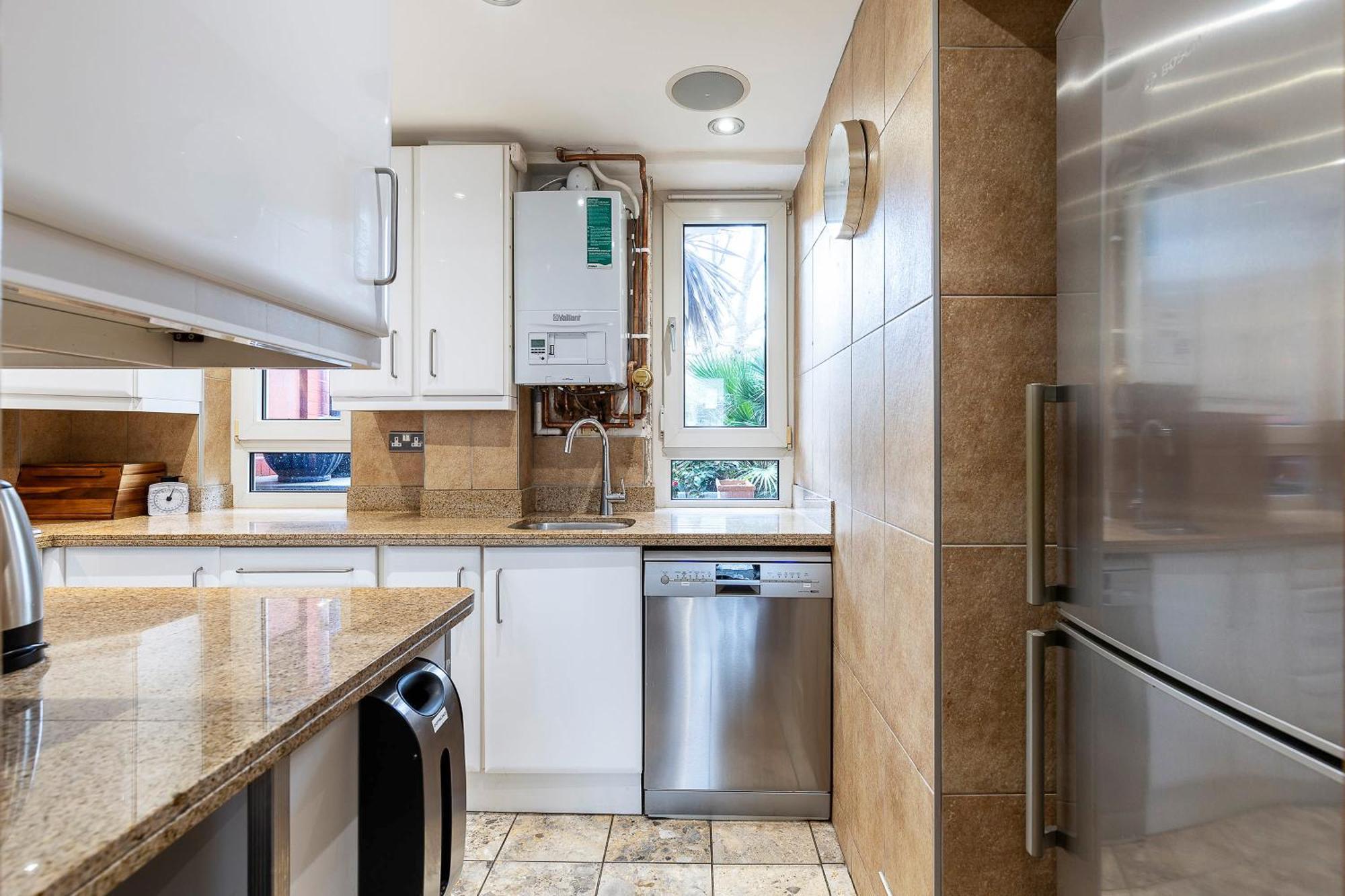 Tower Bridge 2Br Apartment For 6 With Terrace Лондон Экстерьер фото