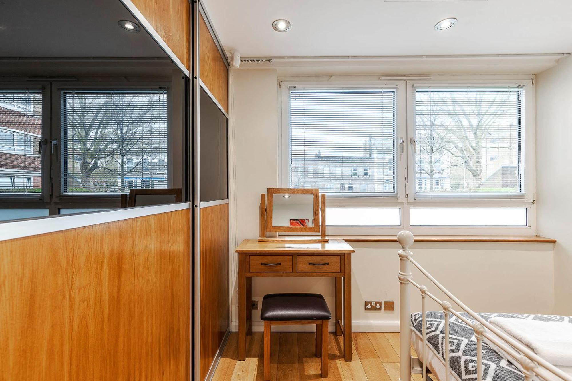 Tower Bridge 2Br Apartment For 6 With Terrace Лондон Экстерьер фото
