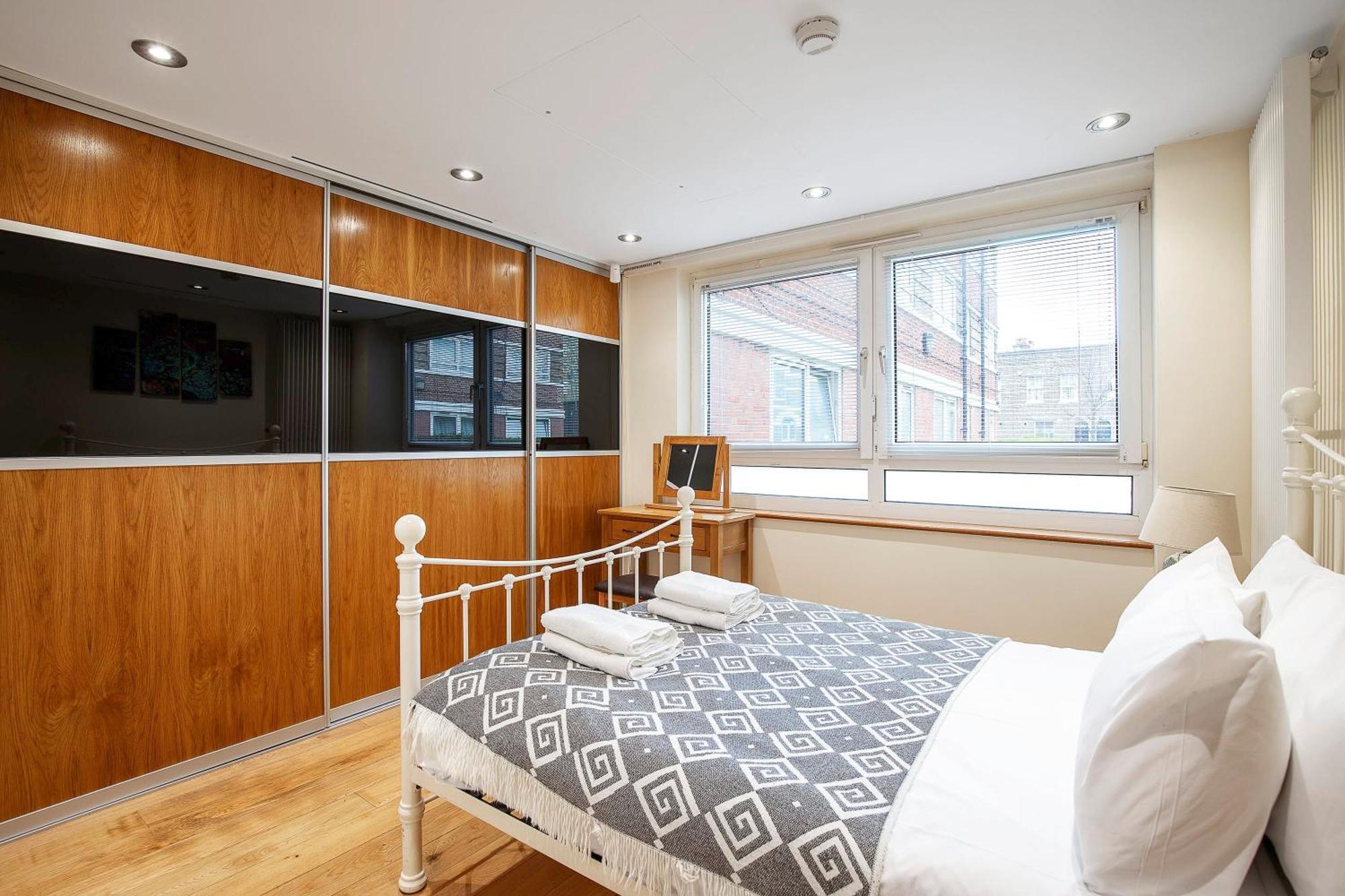 Tower Bridge 2Br Apartment For 6 With Terrace Лондон Экстерьер фото